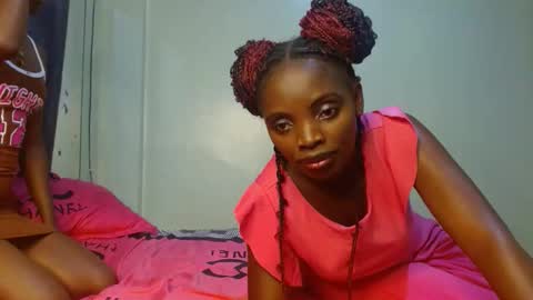 cute_lorna online show from April 18, 2026, 9:26 pm