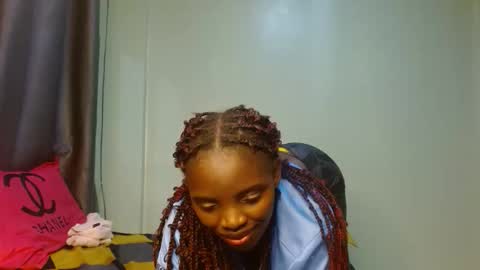 cute_lorna online show from April 23, 2026, 12:29 pm