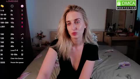 Milana online show from July 18, 2026, 12:53 pm