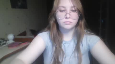 Veronica online show from March 8, 2025, 7:42 pm