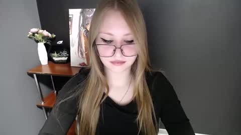 Veronica online show from March 13, 2026, 7:59 am