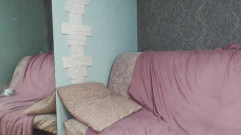 Snapshot of cute_oliver chatting on February 25, 2025, 9:35 pm Oliver online show from February 25, 2025, 9:35 pm