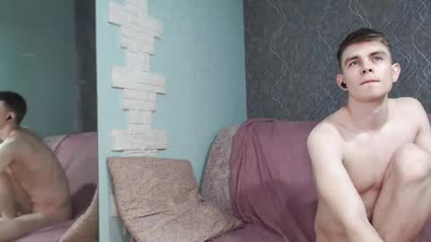 Snapshot of cute_oliver chatting on March 6, 2025, 12:10 am Oliver online show from March 6, 2025, 12:10 am