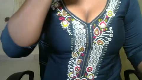 Snapshot of cute_payalji chatting on April 24, 2026, 2:03 am alia online show from April 24, 2026, 2:03 am