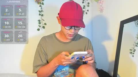 Snapshot of cute_sammy_1 chatting on September 18, 2025, 11:01 am cute_sammy_1 online show from September 18, 2025, 11:01 am