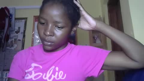 Snapshot of cute_sexy3 chatting on November 11, 2025, 10:37 am SHARON online show from November 11, 2025, 10:37 am