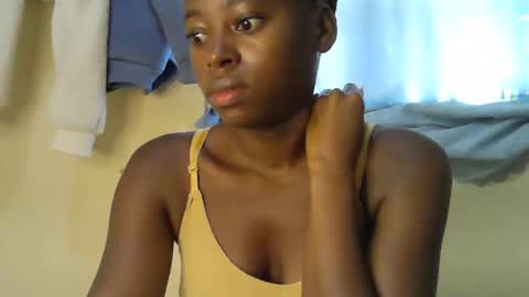 cute_sonny online show from May 1, 2026, 5:45 am
