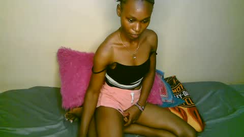 cute_tasha online show from June 7, 2026, 4:33 pm