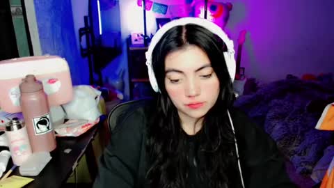 Snapshot of cuteambervi chatting on December 4, 2024, 1:58 am Princess Amber online show from December 4, 2024, 1:58 am