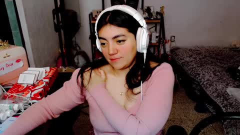 Snapshot of cuteambervi chatting on January 14, 2025, 5:56 pm Princess Amber online show from January 14, 2025, 5:56 pm