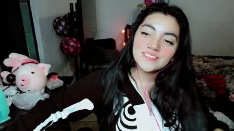 Snapshot of cuteambervi chatting on October 31, 2025, 11:17 pm Princess Amber online show from October 31, 2025, 11:17 pm