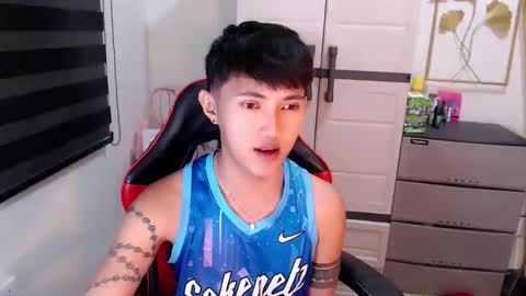Steph online show from April 1, 2026, 11:44 am