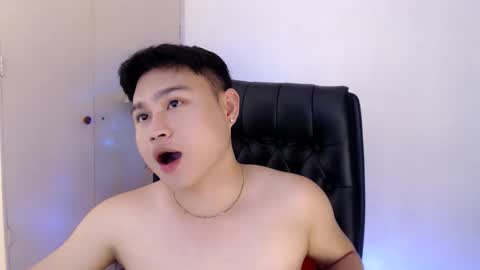 cuteasianlee online show from February 2, 2026, 9:13 pm