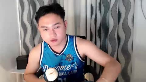 cuteasianlee online show from February 23, 2026, 2:47 pm