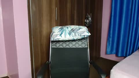 Snapshot of cutebuu chatting on November 30, 2025, 5:06 pm cutebuu online show from November 30, 2025, 5:06 pm