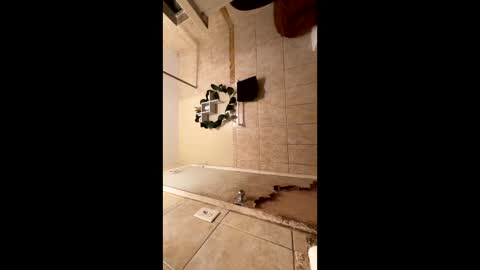 loveolots online show from January 9, 2025, 12:25 am