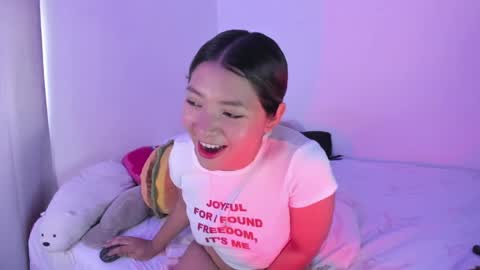 Snapshot of cutee_anne chatting on May 23, 2026, 9:19 pm Annee online show from May 23, 2026, 9:19 pm