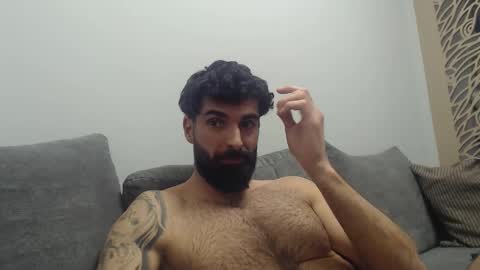 cuteeboy online show from February 12, 2026, 8:04 pm