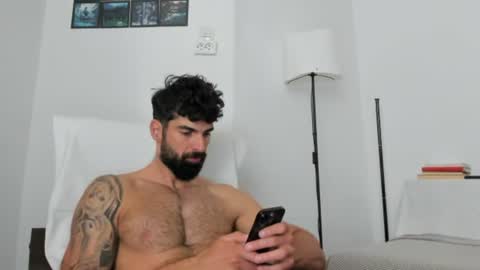 Snapshot of cuteeboy chatting on June 18, 2026, 5:19 am cuteeboy online show from June 18, 2026, 5:19 am