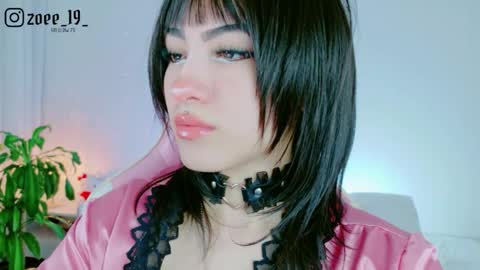Zoe  online show from May 2, 2026, 3:55 am