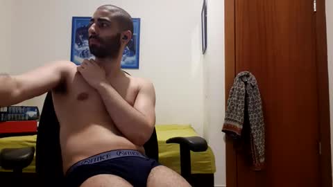 cuteguy52 online show from June 9, 2026, 9:48 pm