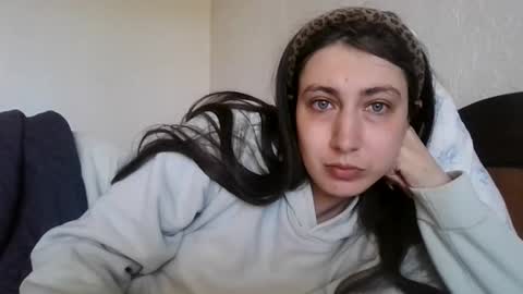 cutekattie online show from April 27, 2026, 5:38 am