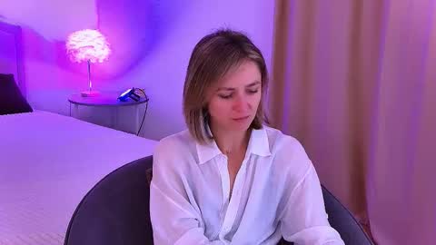 cutemirage online show from October 19, 2025, 2:29 pm