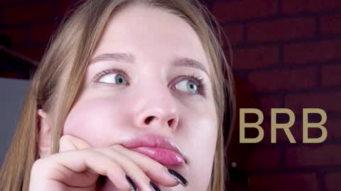 Rina online show from November 2, 2025, 7:55 am