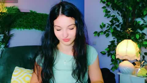 Snapshot of cuteness__girl chatting on September 20, 2025, 5:52 am cuteness__girl online show from September 20, 2025, 5:52 am