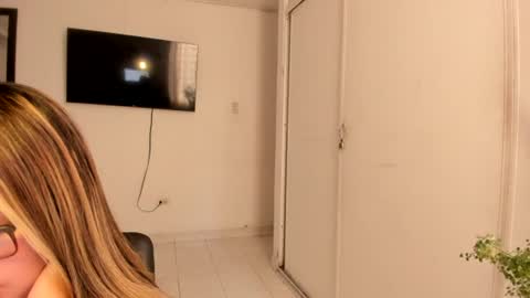 Snapshot of cutesamantha_ chatting on June 11, 2026, 8:51 pm cutesamantha_ online show from June 11, 2026, 8:51 pm