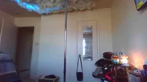 mary mack online show from February 28, 2025, 6:52 pm