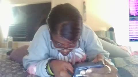 mary mack online show from November 17, 2025, 7:19 pm