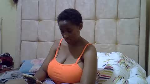 cutestebony1 online show from March 19, 2026, 5:44 am