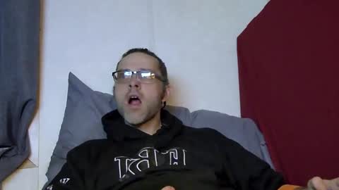 Snapshot of cuteteddybare chatting on May 13, 2026, 9:06 am cuteteddybare online show from May 13, 2026, 9:06 am