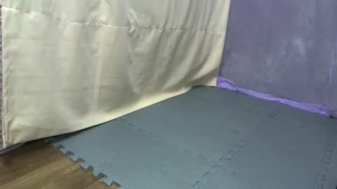 Snapshot of cutetinyasian143_ chatting on October 13, 2025, 3:28 am cutetinyasian143_ online show from October 13, 2025, 3:28 am