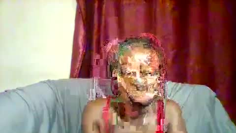 cutey_lunar online show from February 14, 2025, 3:26 pm