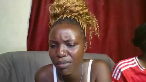 cutey_lunar online show from March 9, 2025, 11:47 am