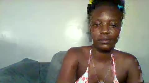 Snapshot of cutey_lunar chatting on October 5, 2025, 4:38 pm cutey_lunar online show from October 5, 2025, 4:38 pm