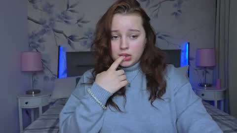 Snapshot of cutie__cutiee_ chatting on May 15, 2026, 1:07 pm Nika online show from May 15, 2026, 1:07 pm