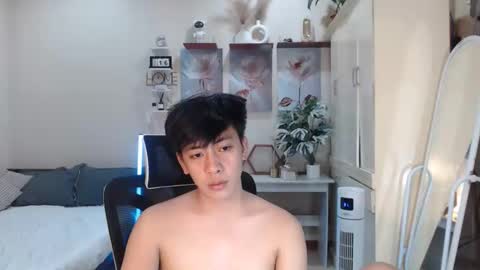 Neil Taylor online show from November 17, 2025, 5:08 pm