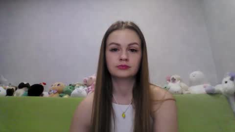 Chloe online show from February 22, 2026, 11:14 pm