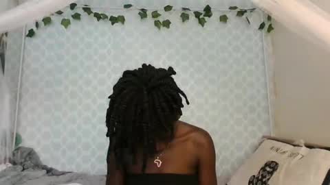 Snapshot of cutie_liqy chatting on May 2, 2026, 11:04 am Liqy online show from May 2, 2026, 11:04 am