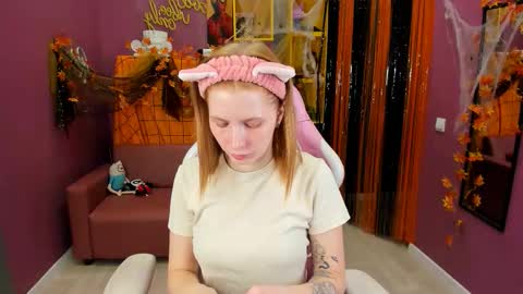 Snapshot of cutie_maniac chatting on October 26, 2025, 1:50 pm Lina online show from October 26, 2025, 1:50 pm