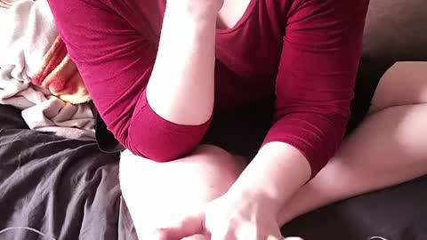 Snapshot of cutie_peach chatting on April 26, 2026, 11:19 am cutie_peach online show from April 26, 2026, 11:19 am