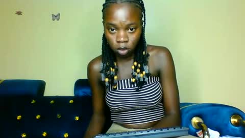 cutieplush online show from April 5, 2026, 7:44 pm