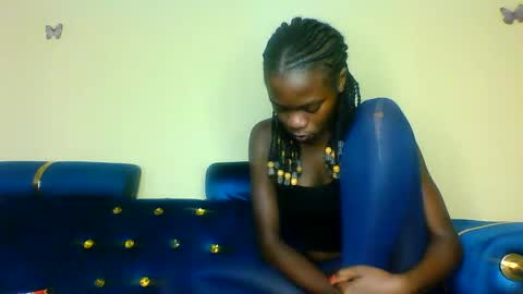 cutieplush online show from April 18, 2026, 8:20 pm