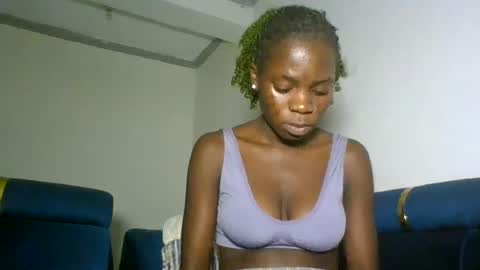 Snapshot of cutie_plush chatting on July 17, 2026, 8:03 pm cutieplush online show from July 17, 2026, 8:03 pm