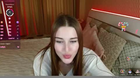 Snapshot of cutie_violet chatting on November 29, 2025, 9:23 am ViVi online show from November 29, 2025, 9:23 am