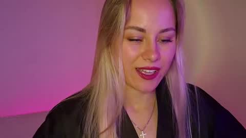 Snapshot of cutie_xoxo_ chatting on June 4, 2026, 10:54 am cutie_xoxo_ online show from June 4, 2026, 10:54 am