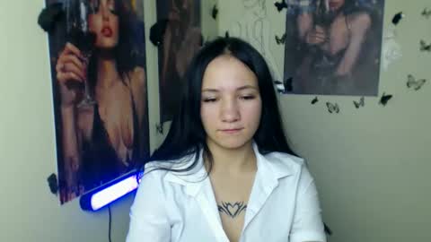 Snapshot of cutielady_ chatting on October 29, 2025, 2:08 pm Emma online show from October 29, 2025, 2:08 pm
